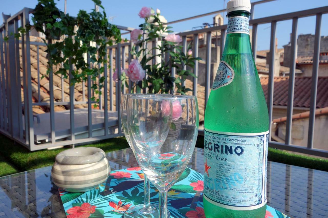 Arles Holiday - La Terrasse Eksteriør billede